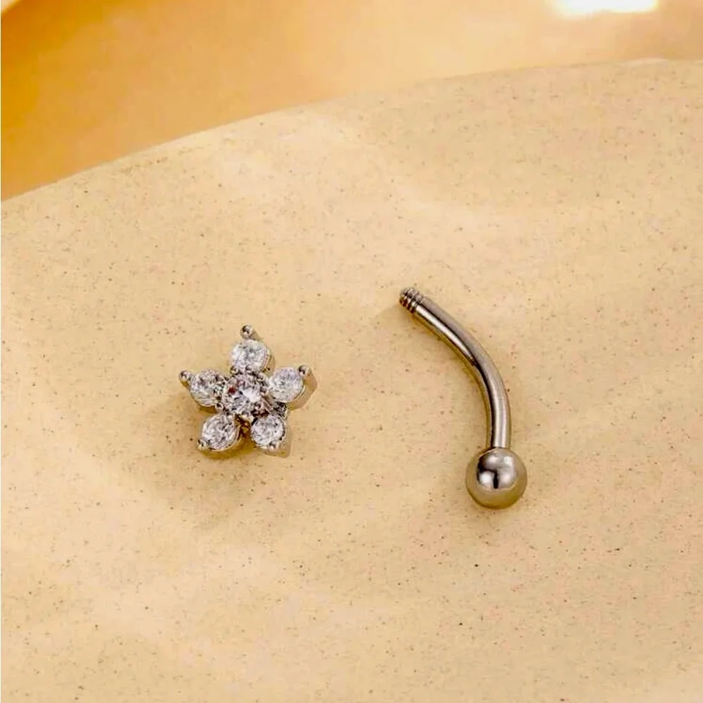 16g 1 Piece 316 Surgical Stainless Steel EYEBROW Ring CZ Flower Design NWT - Picture 4 of 10